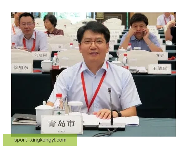 借鉴冰雪成功经验深化足球改革